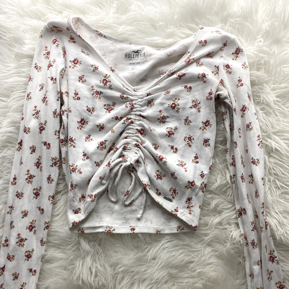 hollister baby tee